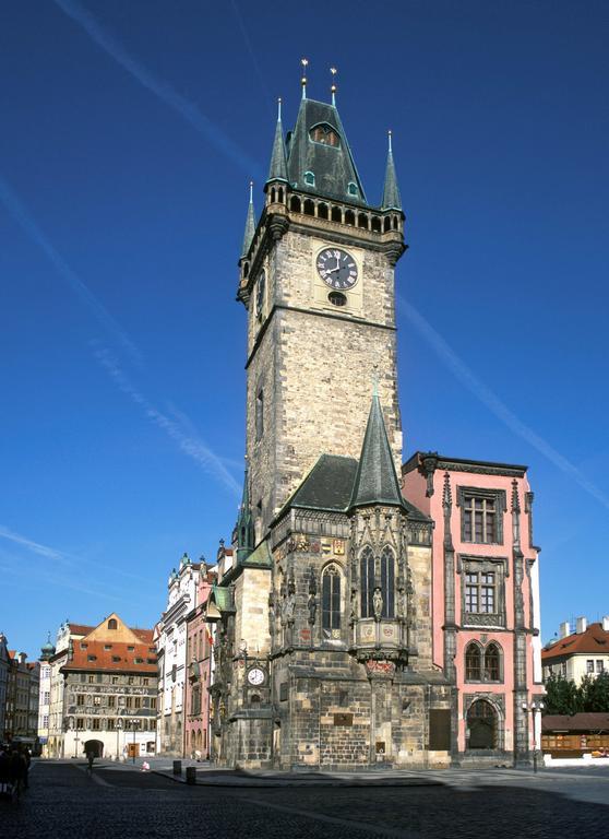 Apartment Near The Old Town Square Praag Kamer foto